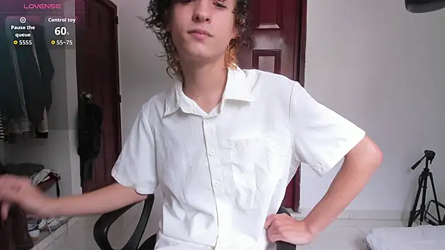 Danni boy online show from 12/16/25, 08:03