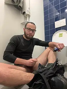 0maxx00 online show from 01/06/25, 10:24