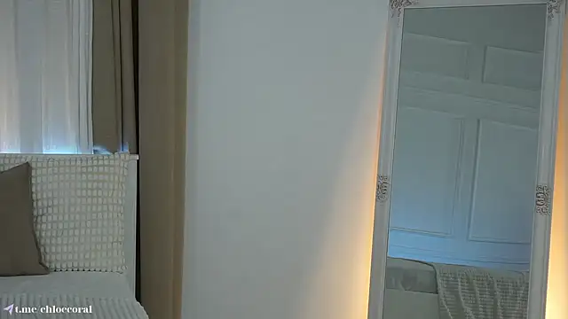 Snapshot of ChloeCoral chatting on 02/25/25, 07:25 ChloeCoral online show from 02/25/25, 07:25