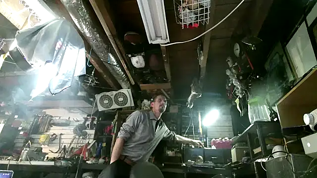 mrwinsalot88 online show from 10/15/25, 03:50