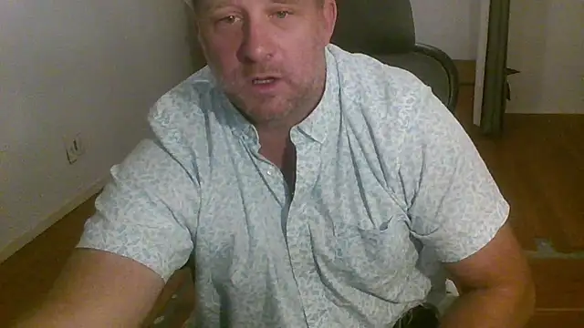 poundyouout69 online show from 11/28/25, 02:14