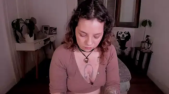 Snapshot of sophia_goth chatting on 02/26/25, 02:59 sophia goth online show from 02/26/25, 02:59