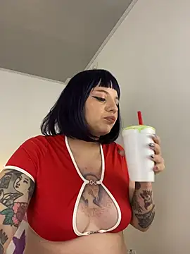 Snapshot of sophia_goth chatting on 12/23/25, 05:27 sophia goth online show from 12/23/25, 05:27