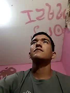 Snapshot of Sweetiefoxxx chatting on 03/07/25, 08:00 Sweetiefoxxx online show from 03/07/25, 08:00