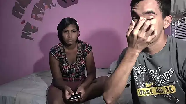 Snapshot of Sweetiefoxxx chatting on 03/16/25, 06:12 Sweetiefoxxx online show from 03/16/25, 06:12