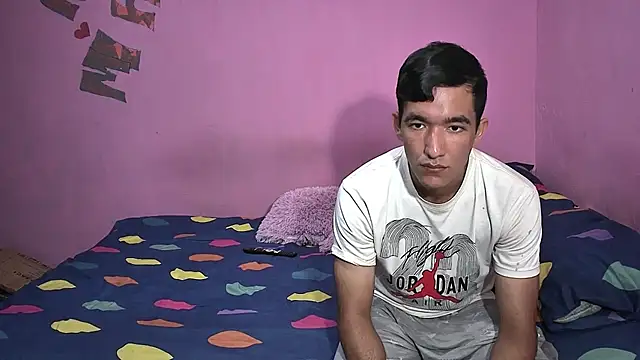 Snapshot of Sweetiefoxxx chatting on 11/08/25, 01:33 Sweetiefoxxx online show from 11/08/25, 01:33