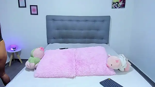 Agataowens online show from 02/06/25, 01:49