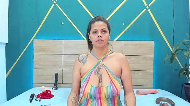 Luna smit08 online show from 02/21/25, 06:59