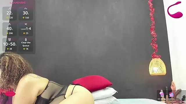 Luna smit08 online show from 11/29/25, 08:34