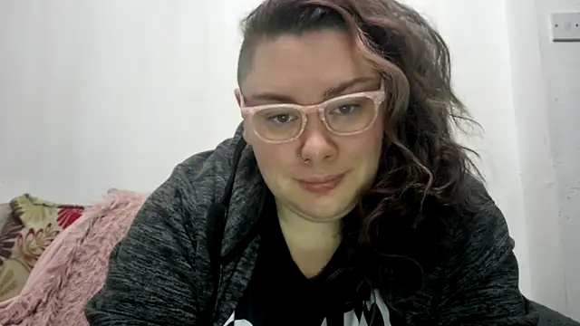 Bustycurves online show from 11/19/25, 04:12