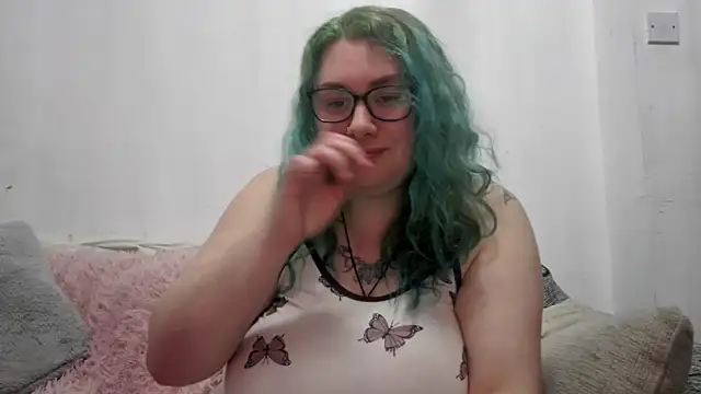 Snapshot of Bustycurves chatting on 02/24/26, 09:46 Bustycurves online show from 02/24/26, 09:46