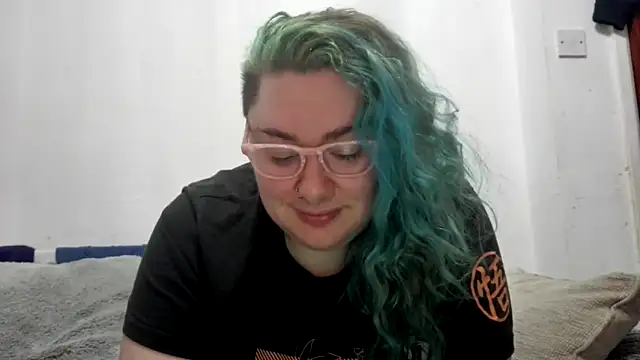 Snapshot of Bustycurves chatting on 03/10/26, 10:59 Bustycurves online show from 03/10/26, 10:59