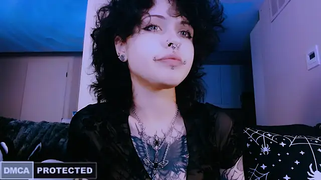NaughtyLittleFox online show from 04/29/26, 04:38
