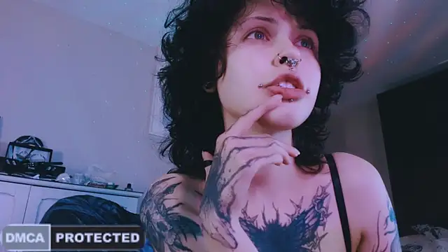 NaughtyLittleFox online show from 05/30/26, 03:47
