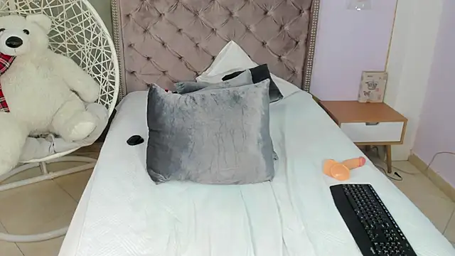 Snapshot of joha_keany chatting on 01/20/25, 06:10 joha keany online show from 01/20/25, 06:10