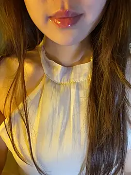 minmin2kk5 online show from 04/27/26, 04:38