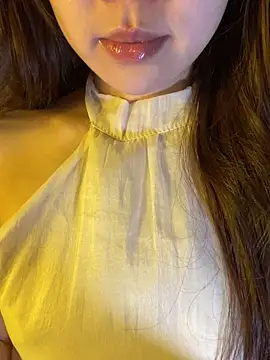 minmin2kk5 online show from 05/01/26, 03:49
