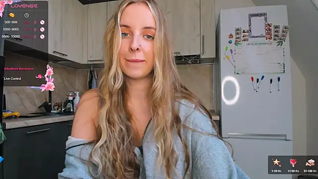 Snapshot of violet_blue_eyes chatting on 02/05/25, 01:22 violet blue eyes online show from 02/05/25, 01:22