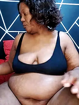 YummyChocolatexx2 online show from 05/14/26, 08:43