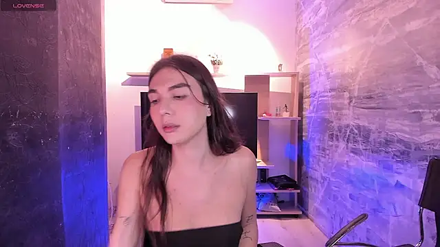 saracaball  online show from 12/17/25, 06:52