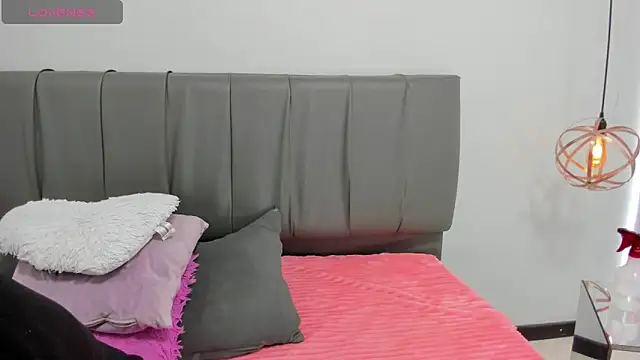 Cherllynn online show from 09/29/25, 03:39