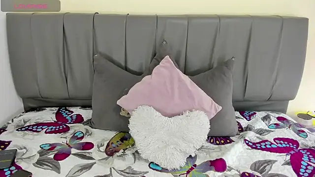 Cherllynn online show from 11/27/25, 03:58