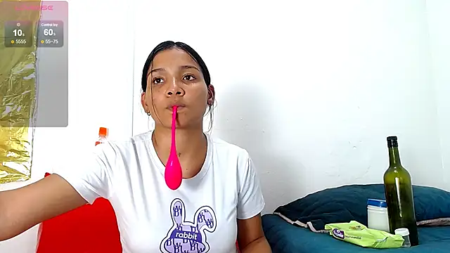 camilavagina24 online show from 12/26/24, 04:47