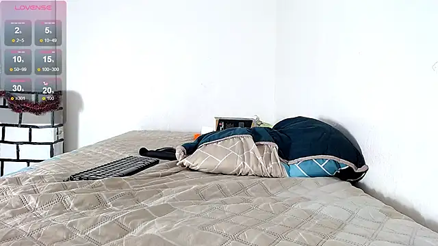 camilavagina24 online show from 01/06/25, 06:10