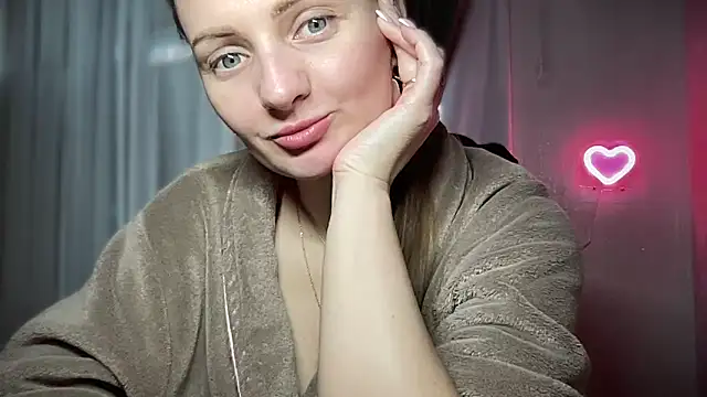 Snapshot of Viola_sweet chatting on 02/18/25, 02:06 Viola sweet online show from 02/18/25, 02:06