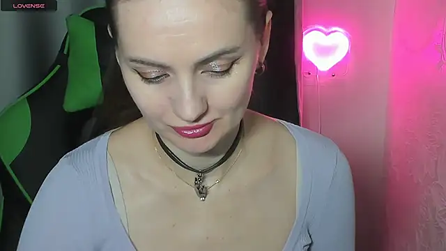 Snapshot of Viola_sweet chatting on 10/05/25, 11:02 Viola sweet online show from 10/05/25, 11:02