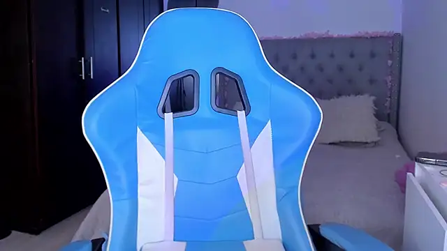 Violet Rost online show from 12/05/25, 03:20