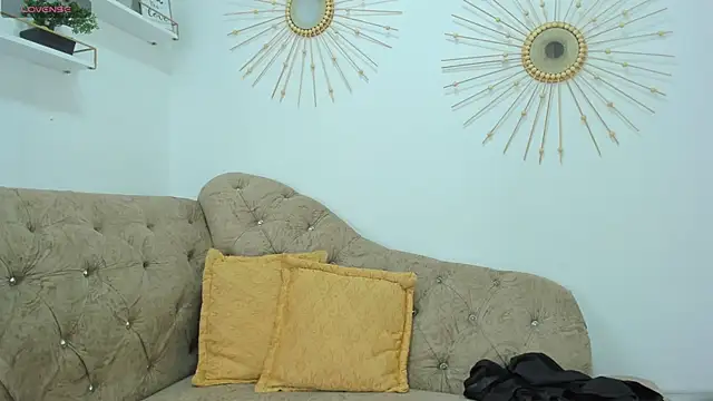 Miah BigBoobs online show from 03/08/25, 03:45