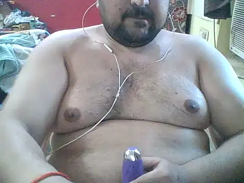 ARYANAVAILABLE online show from 05/20/26, 11:49