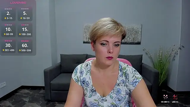 Julia Wilsone online show from 01/24/25, 06:57