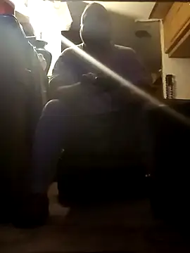 Snapshot of tjmacksjr chatting on 12/18/25, 11:33 tjmacksjr online show from 12/18/25, 11:33