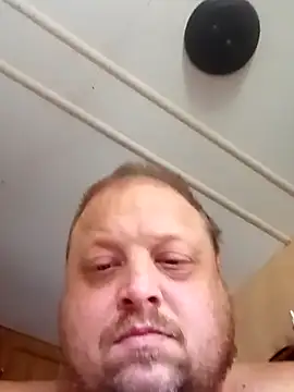 Snapshot of tjmacksjr chatting on 02/13/26, 06:48 tjmacksjr online show from 02/13/26, 06:48