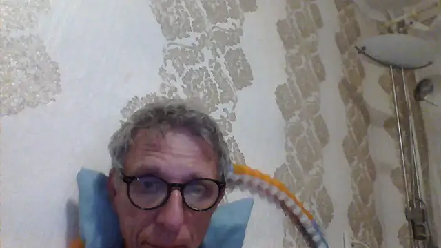 Snapshot of BobbyXRoyal chatting on 08/06/26, 07:16 BobbyXRoyal online show from 08/06/26, 07:16