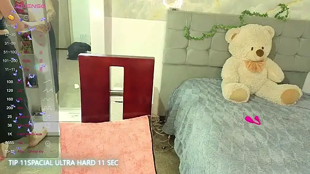 Snapshot of Cristal_v_1 chatting on 05/28/26, 03:59 Cristal v 1 online show from 05/28/26, 03:59