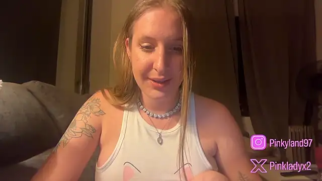 Pinkyladyxxx online show from 05/15/26, 11:23