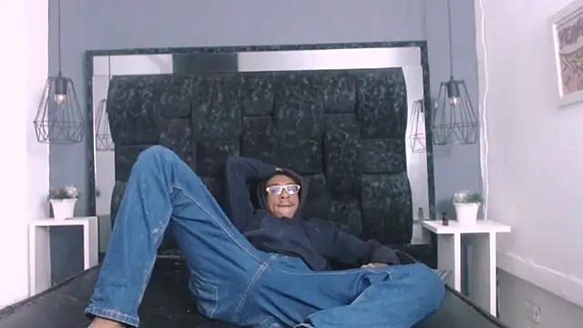 Jose Smoke online show from 03/08/25, 09:17