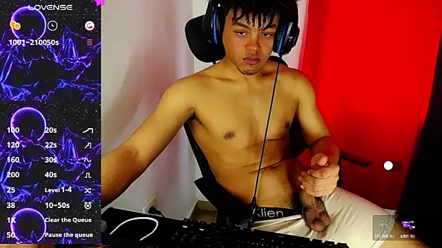 Snapshot of Ares_ttoter chatting on 01/16/25, 03:02 Ares ttoter online show from 01/16/25, 03:02