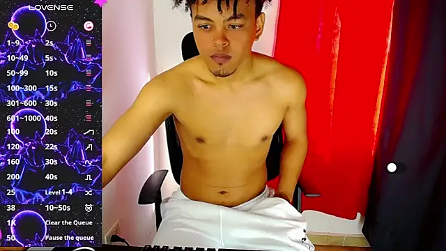 Snapshot of Ares_ttoter chatting on 01/18/25, 01:29 Ares ttoter online show from 01/18/25, 01:29