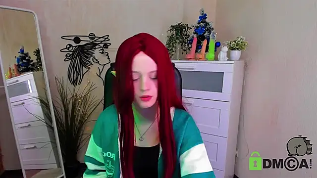 Snapshot of Alina_Mills chatting on 12/19/24, 10:45 Alina Mills online show from 12/19/24, 10:45