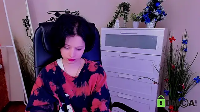 Snapshot of Alina_Mills chatting on 12/30/24, 10:32 Alina Mills online show from 12/30/24, 10:32
