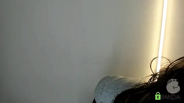 Snapshot of Alina_Mills chatting on 09/23/25, 10:40 Alina Mills online show from 09/23/25, 10:40