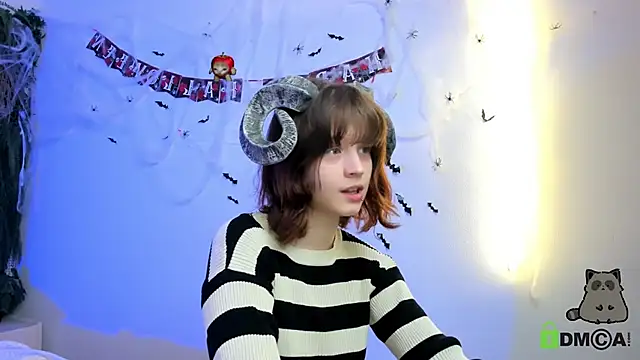 Snapshot of Alina_Mills chatting on 10/27/25, 08:51 Alina Mills online show from 10/27/25, 08:51
