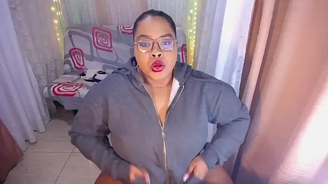 Snapshot of Ana_off_alana chatting on 02/12/25, 01:09 Ana off alana online show from 02/12/25, 01:09