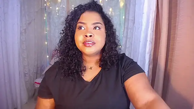 Snapshot of Ana_off_alana chatting on 03/04/25, 10:27 Ana off alana online show from 03/04/25, 10:27