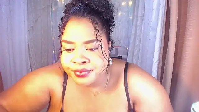 Snapshot of Ana_off_alana chatting on 03/05/25, 11:38 Ana off alana online show from 03/05/25, 11:38