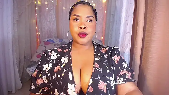 Snapshot of Ana_off_alana chatting on 03/22/25, 11:42 Ana off alana online show from 03/22/25, 11:42